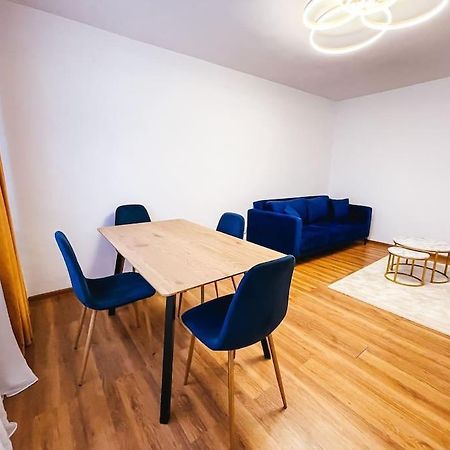Quickspace Modern Concept Bucureşti Exterior foto